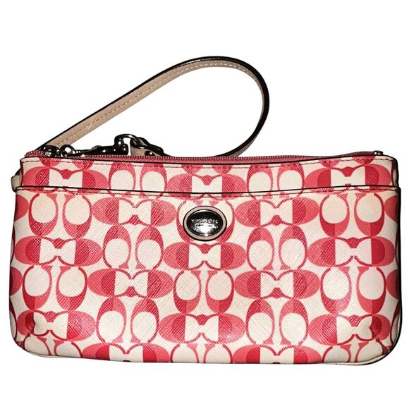 Coach Signature Dream C GoGo Wristlet F5590 - Picture 1 of 9